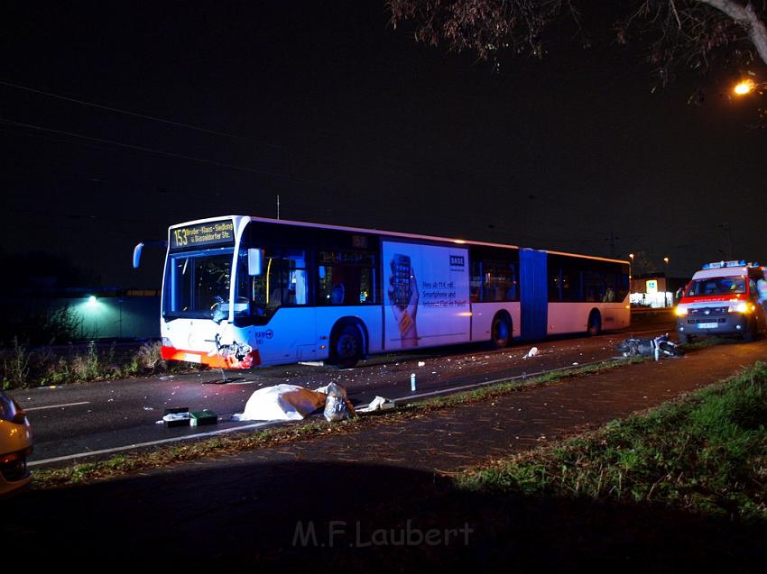 VU Roller KVB Bus Hoehenhauser Ring Koeln Muelheim P04.JPG